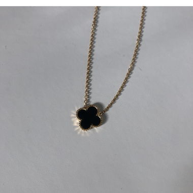 Collana trifoglio nera