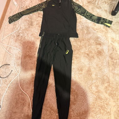 Decathlon tracksuit