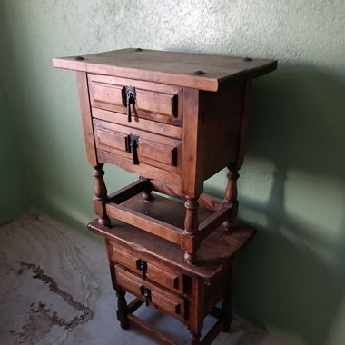 2 tables de chevet