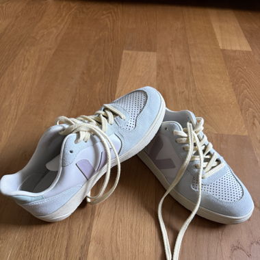 VEJA pastel sneakers- G40