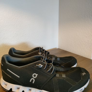 On Running Cloud Women's Running Shoes Black/White