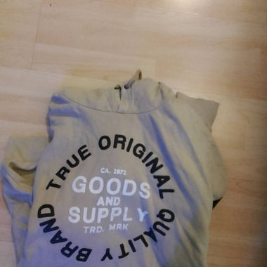 Pullover mit Kapuze 