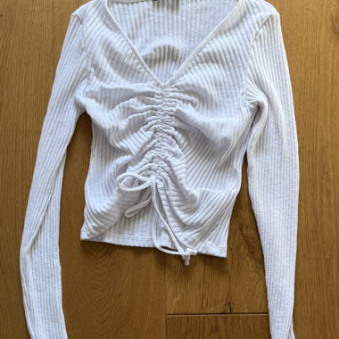 White ribbed longsleeve with lacing