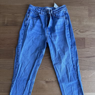 Zara jeans