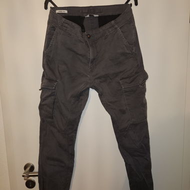 Grey Cargo Pants Size 32