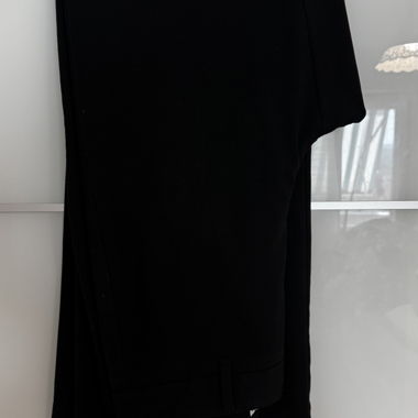 Schwarze Hose
