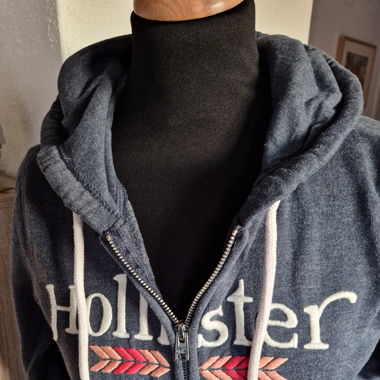 Hollister Jacke mit Reissverschluss und Kapuze