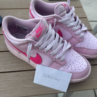 Dunk Low Triple Pink