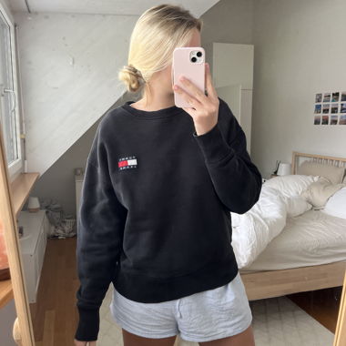 Sweat-shirt vintage Tommy Hilfiger noir