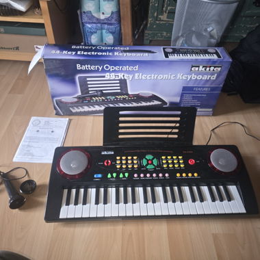 Akita 44-Key Keyboard Set