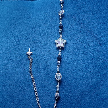 Handgemachtes Armband aus Metall schwarz & weiss