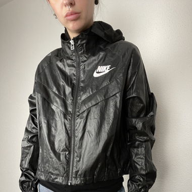 Black Nike wind jacket