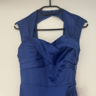 Etuiskleid