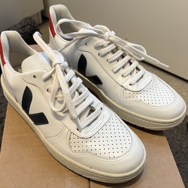 Veja Sneaker bianco/rosso