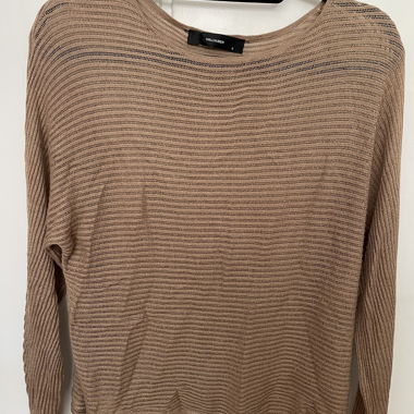 Beige/gold top from Hallhuber