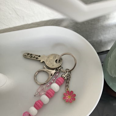 Handmade flower silver keychain 