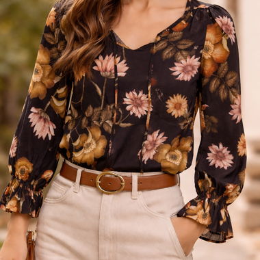 Schwarze Blumenbluse