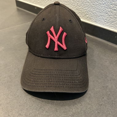Cappellino 9FORTY NY Yankees nero/rosa