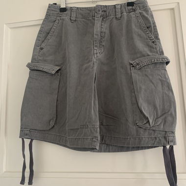 Short Cargo gris Pull&Bear 
