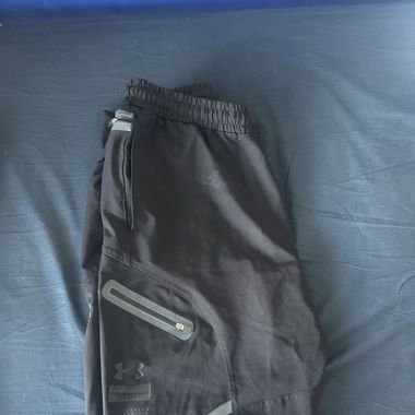 Survêtement under armour noir