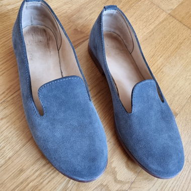 Graue-blaue Wildleder Slipper La Botte Giardine