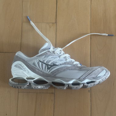 Mizuno Wave Prophecy LS