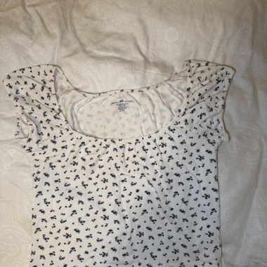 Crop Top Bianco con Motivo Floreale