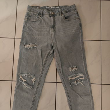 Löcher-Jeans