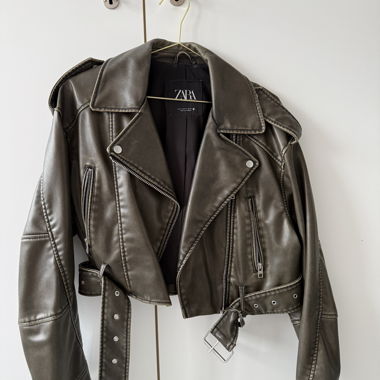 Zara Kunstlederjacke