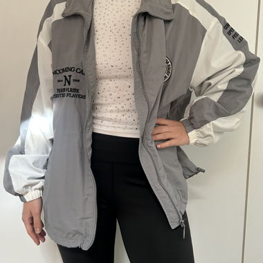 Veste Bershka gris et blanc