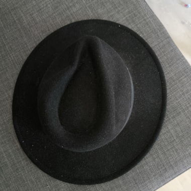 Chapeau noir H&M