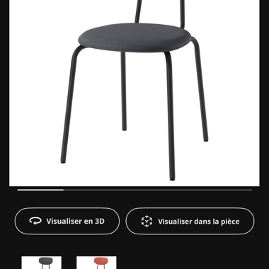 Einfacher schwarzer IKEA-Stuhl