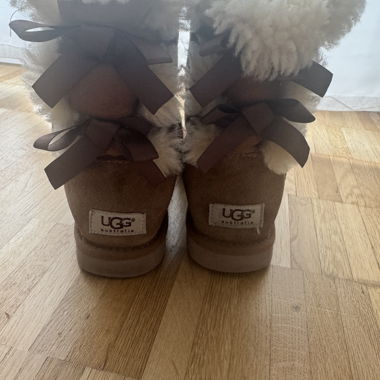 Stivali invernali UGG Australia in montone