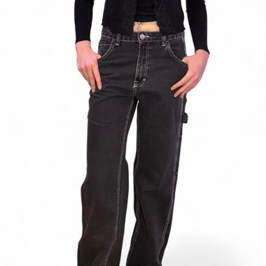Jean cargo noir à jambe large avec surpiqûres blanches