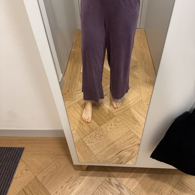 Pantaloni larghi lilla di Monki