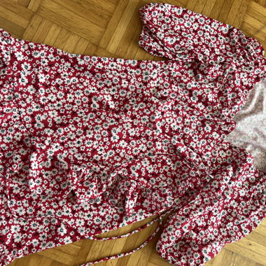 Robe florale Bershka