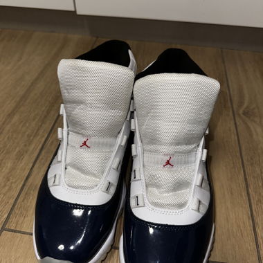 Nike Air Jordan 11 Retro Low Midnight Navy