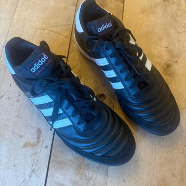 Adidas Mundial Team