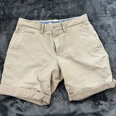 Tommy Hilfiger Men’s Beige Shorts 