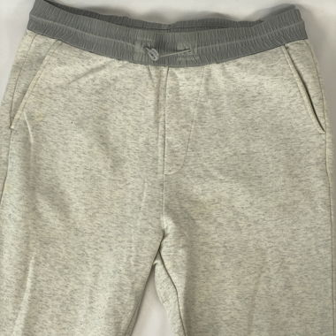 pantaloni della tuta grigi di onepiece