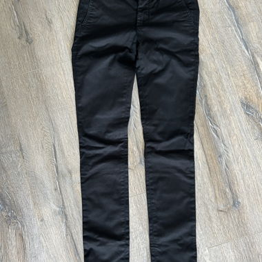 Schwarze Hose