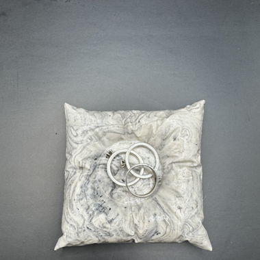 Ring holder