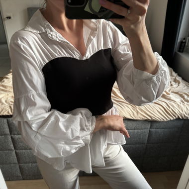 Elegante Bluse mit Puffärmeln 
