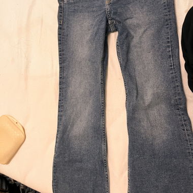 Low-Waist-Bootcut-Jeans