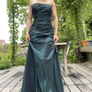 Unique darkgreen Evening Gown with Shoulder Scarf