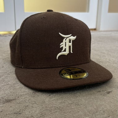 Casquette New Era brune