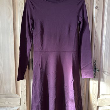 Elegantes Bordeaux Kleid