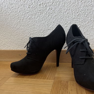 Schwarze Stilettos
