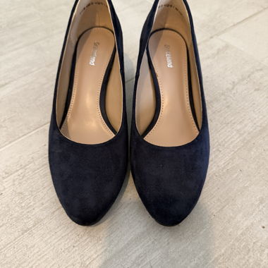 Blue heeled shoes