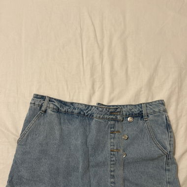 Kurzehose mit Rock effekt